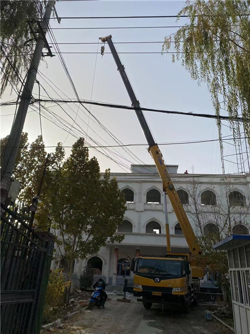 虎林市设备吊装吊地磅吊钻机等设备